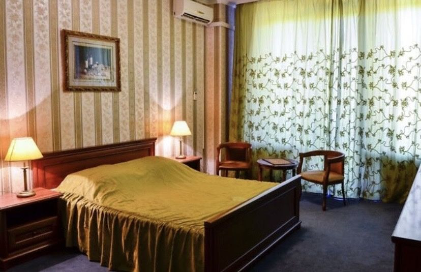 Сдам від власника 1-ком.квартиру в центре Киева, на Жилянской 59 Київ - зображення 1