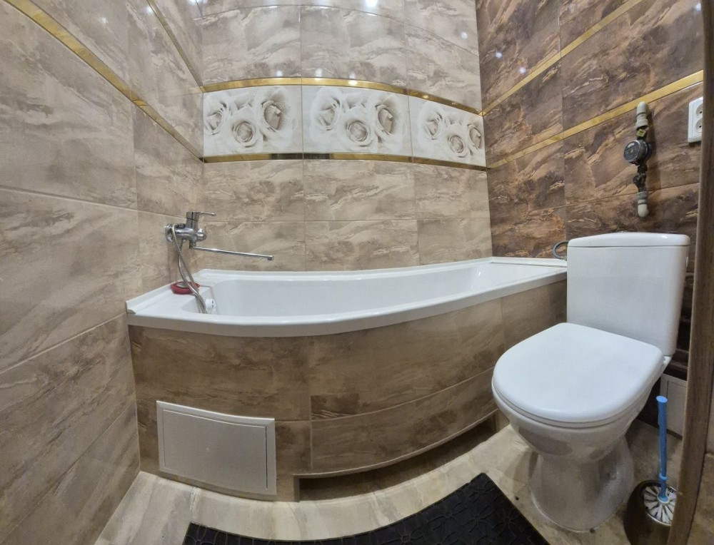 Сдам 2ух. кв. остановка ЮЖНЫЙ РЫНОК 4200гр.+к.у. Запоріжжя - зображення 1