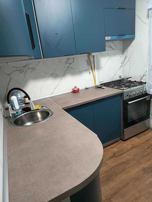 Івана Дзюби 12 . Двушка. Борщагівка. Київ - зображення 1