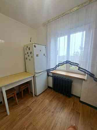 Простора двокімнатна в цегляному будинку по вулиці Єреваньська, 13/1 Київ