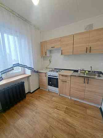 Простора двокімнатна в цегляному будинку по вулиці Єреваньська, 13/1 Київ