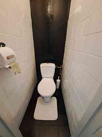 Простора двокімнатна в цегляному будинку по вулиці Єреваньська, 13/1 Київ