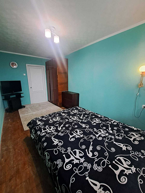 Простора двокімнатна в цегляному будинку по вулиці Єреваньська, 13/1 Київ - зображення 6