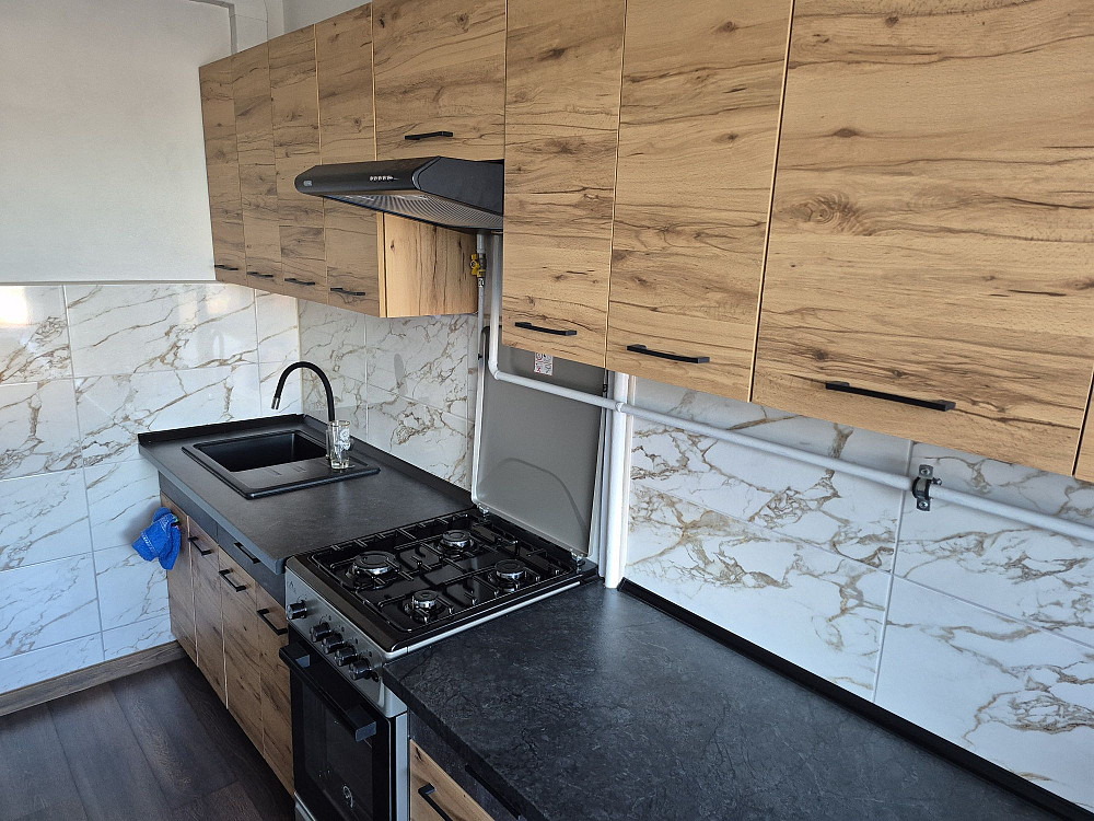 Здається вперше трьохкімнатна в центрі міста. Мукачево - изображение 2