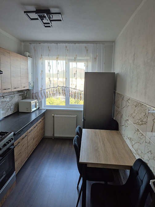 Здається вперше трьохкімнатна в центрі міста. Мукачево - изображение 3