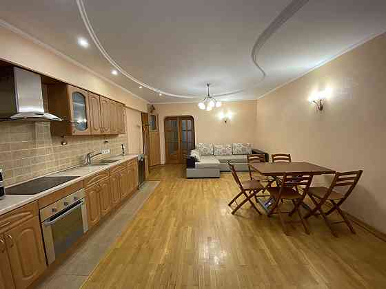 Пр-т Володимира Івасюка, 16Д. 3-кімнатна довгостроково. Без комісії. Київ