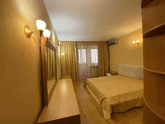 Пр-т Володимира Івасюка, 16Д. 3-кімнатна довгостроково. Без комісії. Київ