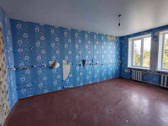 Продам 3 кімнатну Сталінку Соцмісто Металургів Кривой Рог