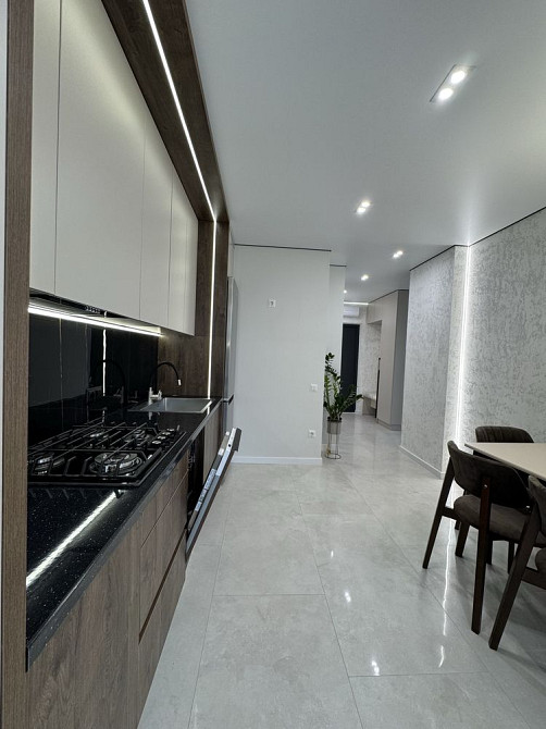 ЖК Фемелі Плаза велика однокімнатна в центральній частині міста Івано-Франківськ - зображення 4