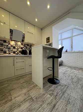 Шикарна однокімнатна кіартира в Бучі, гарний ремонт і ціна ТОП ! Буча