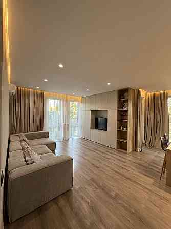 БЕЗ КОМІСІЇ! Продаж квартири 64 м2 з паркомісцем/Проспект Свободи Ужгород