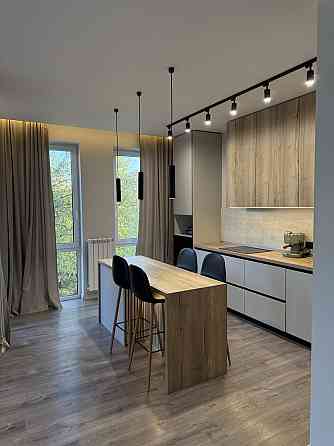 БЕЗ КОМІСІЇ! Продаж квартири 64 м2 з паркомісцем/Проспект Свободи Ужгород