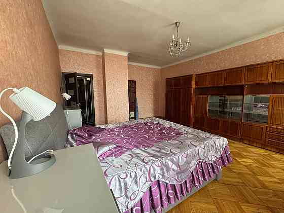 Продаж 2 кімнатної квартири в центрі Львова, по вул. Менцинського. Львов