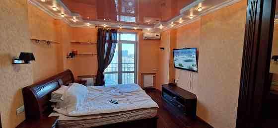 Леся Курбаса, 7 Б. Теплий. 3 парки. Панорама, поверх 19 з 21 Київ