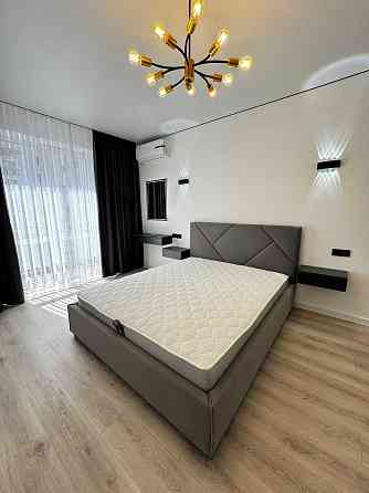 Продаж укомплектоаної квартири в локації парку та озера (Т) Ивано-Франковск