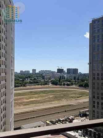 Продам 1 комн ЖК 67 Жемчужина! Окна и ипподром и двор! Одесса