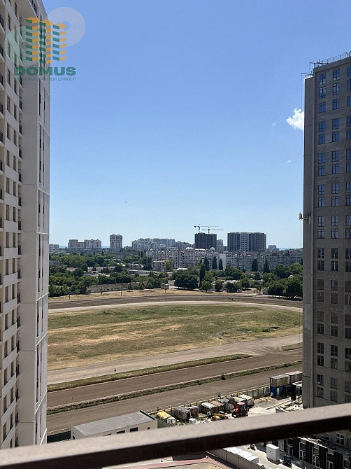 Продам 1 комн ЖК 67 Жемчужина! Окна и ипподром и двор! Одесса - изображение 1