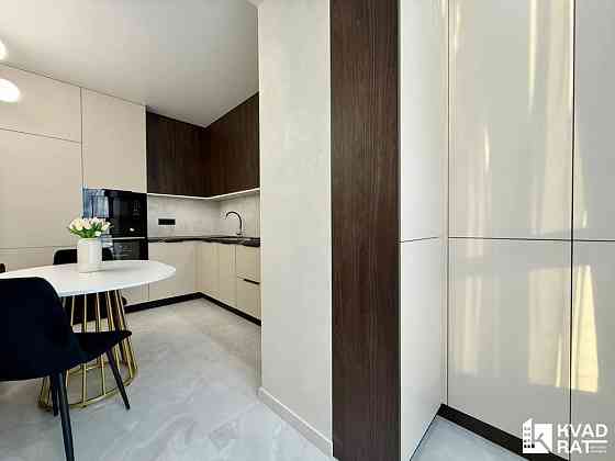 Шикарна 2 кім з якісним ремонтом,кухня студія Ивано-Франковск