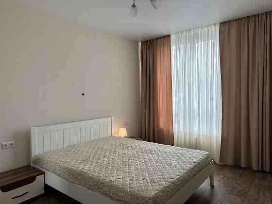 Оренда 1 к 42 кв м  Акварелі 2 Вишневе 5- й поверх З гардеробною Вишневе