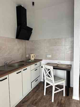 Оренда 1 к 42 кв м  Акварелі 2 Вишневе 5- й поверх З гардеробною Вишневе