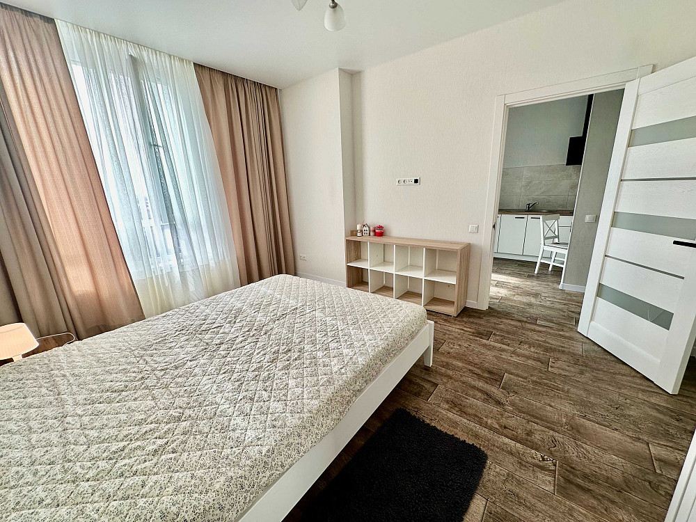 Оренда 1 к 42 кв м  Акварелі 2 Вишневе 5- й поверх З гардеробною Вишневе - зображення 4