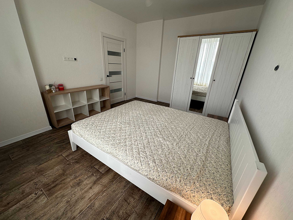 Оренда 1 к 42 кв м  Акварелі 2 Вишневе 5- й поверх З гардеробною Вишневе - зображення 3