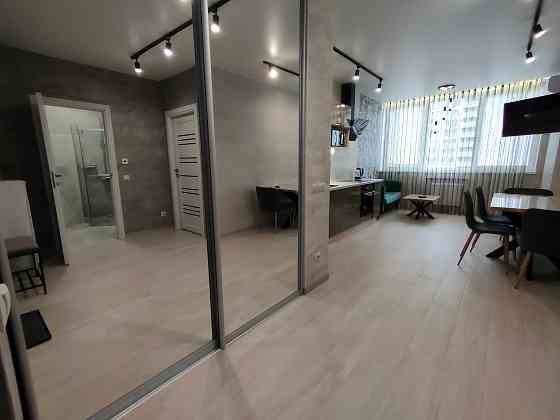 ЖК"Лебединий , Перша Здача, метро Харьківська 2 хв.пішки Киев