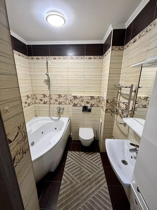 3 кімнатна Чавдар 18 двоповерхова квартира Киев - изображение 8