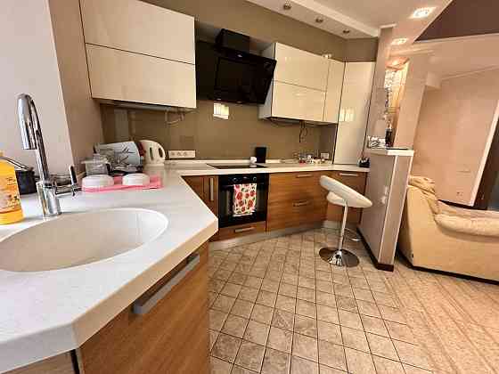 Аренда просторной 4-комнатной квартиры в кирпичном доме на ул. Рабочая Днепр