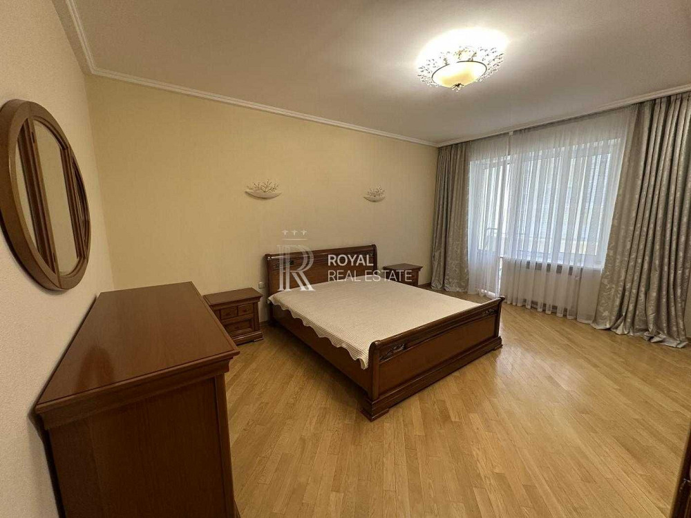 Оренда Квартира 3-к 160 м.кв вул. Андрія  Верхогляда 4 Центр Балкон Киев - изображение 7