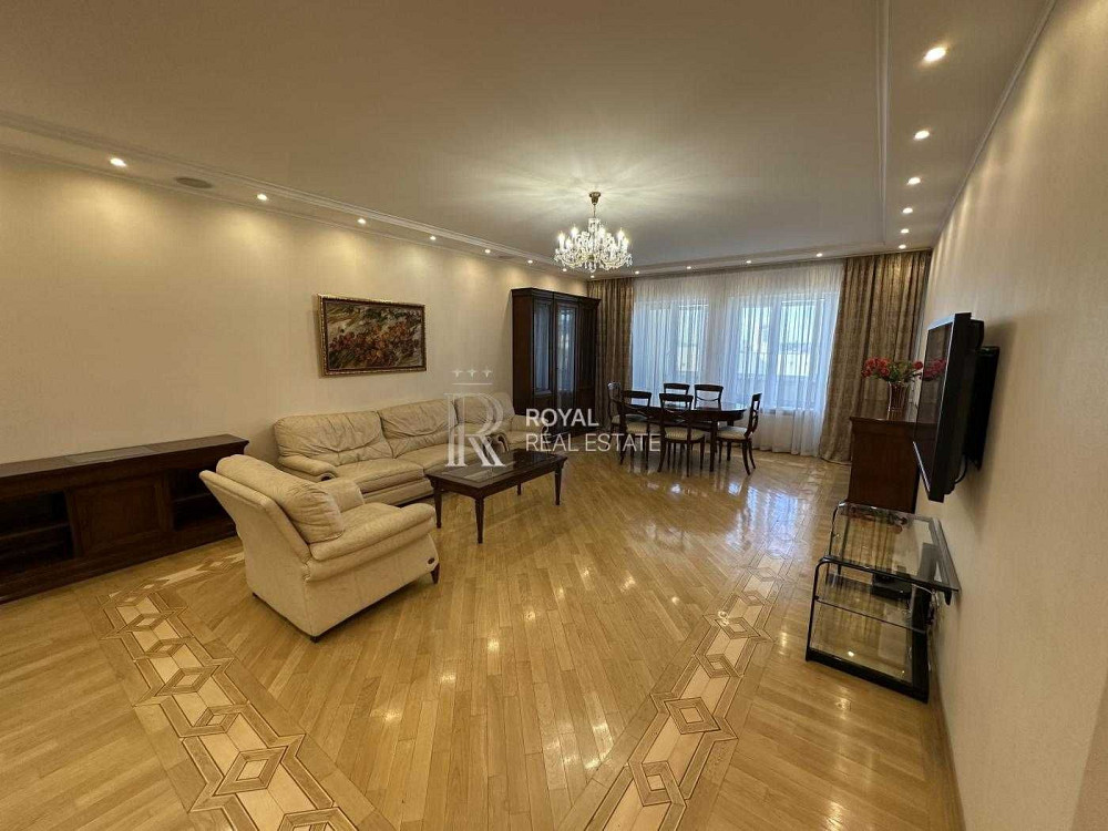 Оренда Квартира 3-к 160 м.кв вул. Андрія  Верхогляда 4 Центр Балкон Киев - изображение 1