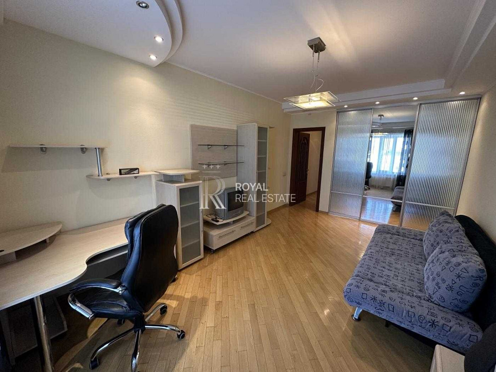 Оренда Квартира 3-к 160 м.кв вул. Андрія  Верхогляда 4 Центр Балкон Киев - изображение 6