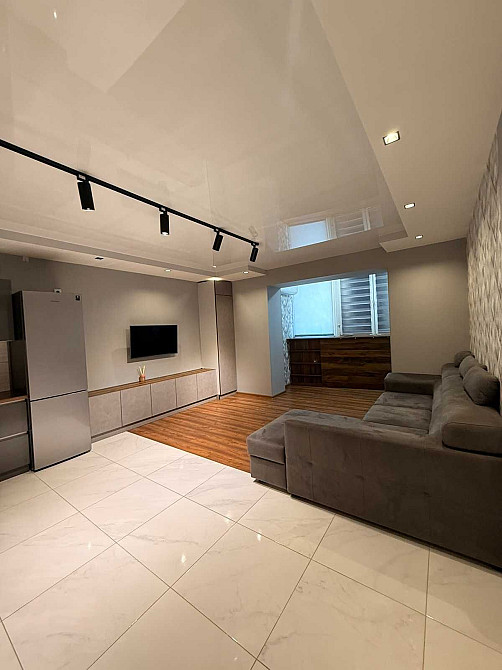 Сдам до лета шикарную 2 комнатную в Монолите Черноморск - изображение 4