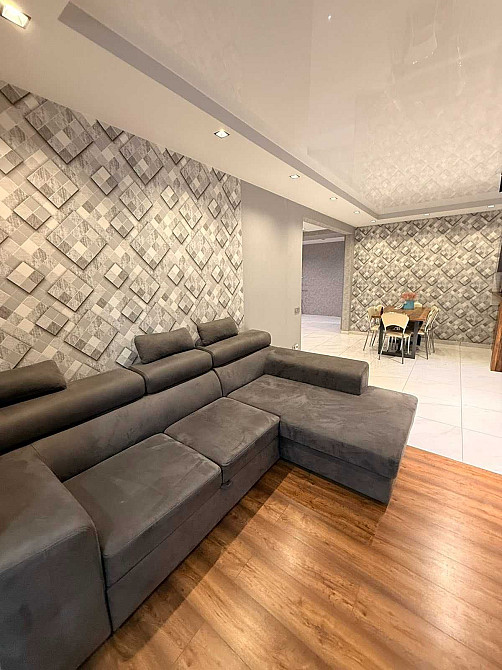 Сдам до лета шикарную 2 комнатную в Монолите Черноморск - изображение 2