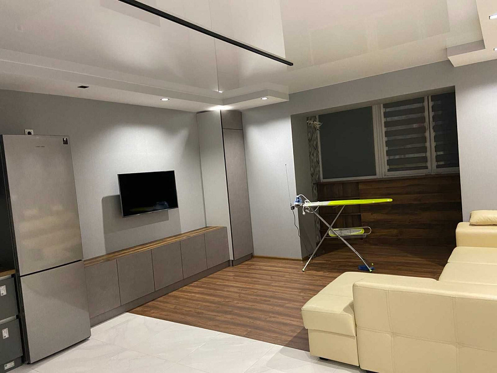 Сдам до лета шикарную 2 комнатную в Монолите Черноморск - изображение 5