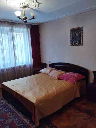 2хкомнатная в центре без комиссии пр Шевченко,2 Одесса