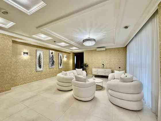 Аренда трехкомнатной квартиры . Парк Шевченко. Центр города. Одесса