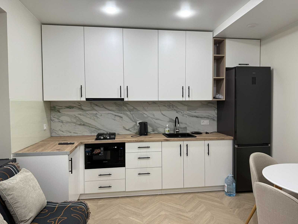 Оренда 3 кімнатної квартири довгостроково Берегове - зображення 1