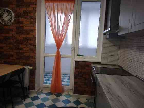 Продам 3-х к. квартиру в ЖК Радужный. М. Дворец Спорта. Новые дома Харьков