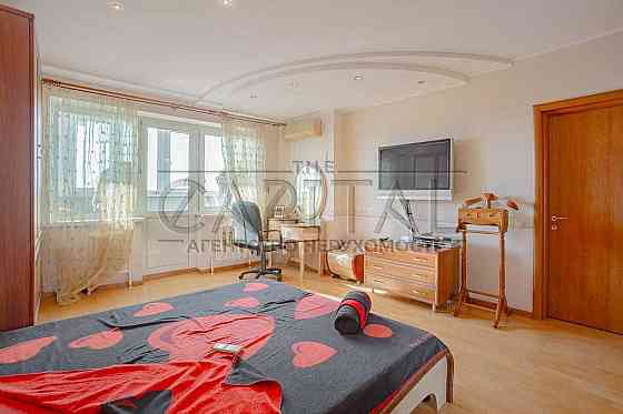 Продаж 4-к квартири  вул. Євгенія Сверстюка, 52-В Дніпровський район Київ