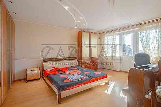 Продаж 4-к квартири  вул. Євгенія Сверстюка, 52-В Дніпровський район Київ