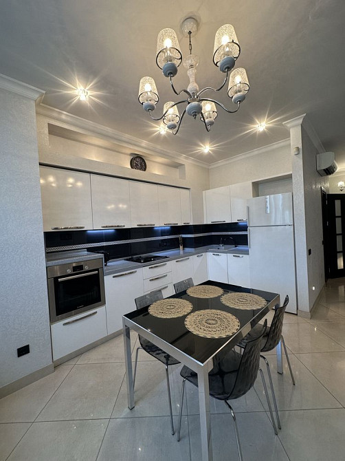 ЖК Армейский продам квартиру 60м Кирпичный газовый дом Одесса - изображение 1