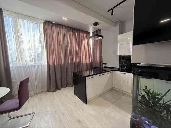 2 комнатная+кухня-студия парк Победы ЖК Армейский Одесса