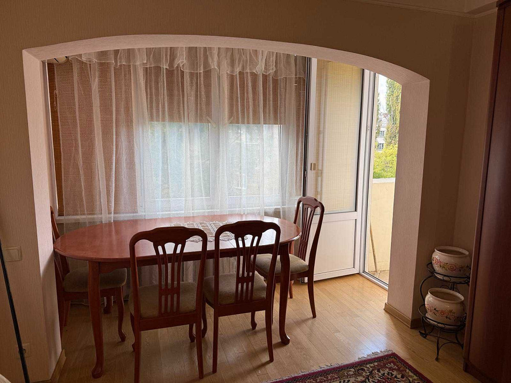 Метро КПІ 4 хв. Здамо 3-х кім. квартиру. Шулявська вул. Тихе місце! Киев - изображение 3