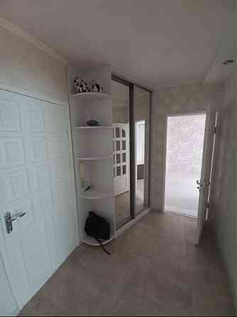 2к роздільна Гмирі 5а ГАЗ метро Позняки 2хв пішки Алладін Осокорки Киев