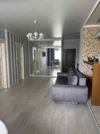 2-комнатная квартира+кухня студия 72 м2ул. Бочарова Одесса