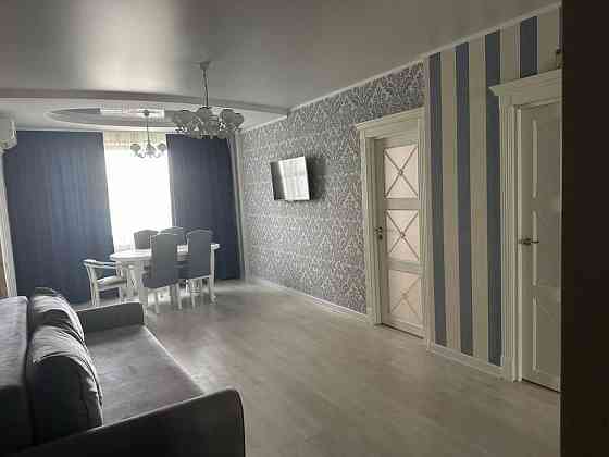 2-комнатная квартира+кухня студия 72 м2ул. Бочарова Одесса