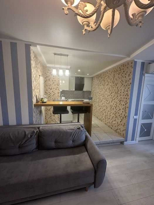 2-комнатная квартира+кухня студия 72 м2ул. Бочарова Одесса - изображение 2