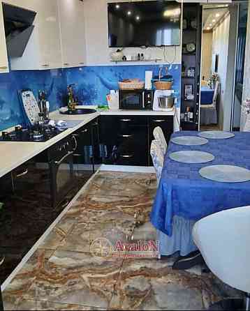 Срочно продам 3-х ком квартру 73 кв.м на ул.Махачкалинская! 55 000 у.е Одесса