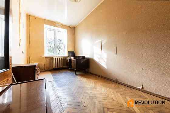 Без%; Дорогожицька 15Б, 3-кім, 57м2, 4 поверх, Дорогожичі 10 хв пішки Київ